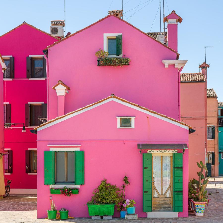 Night Galleria Holiday Home - Bed & Art In Burano - The Pink House Экстерьер фото